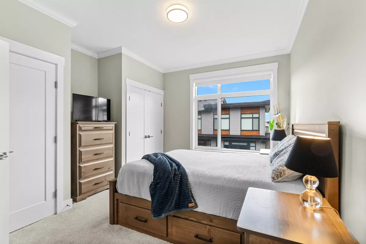 Entry Foyer Photo of 95 16488 64 Avenue, Surrey, BC