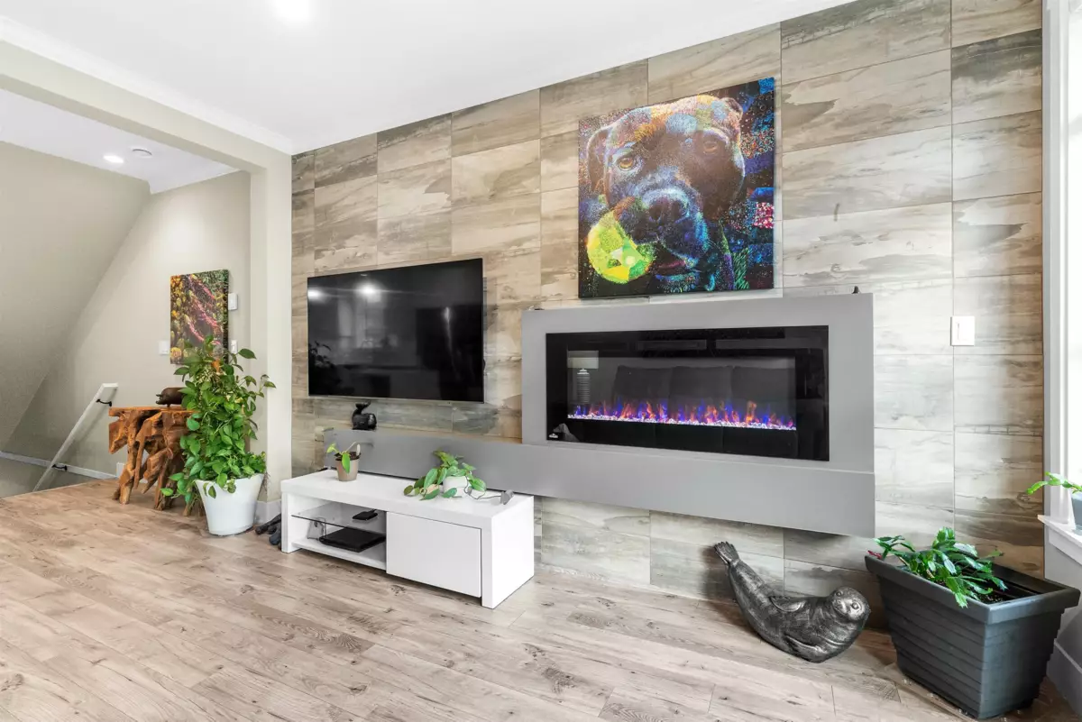 Kitchen Island Photo of 95 16488 64 Avenue, Surrey, BC