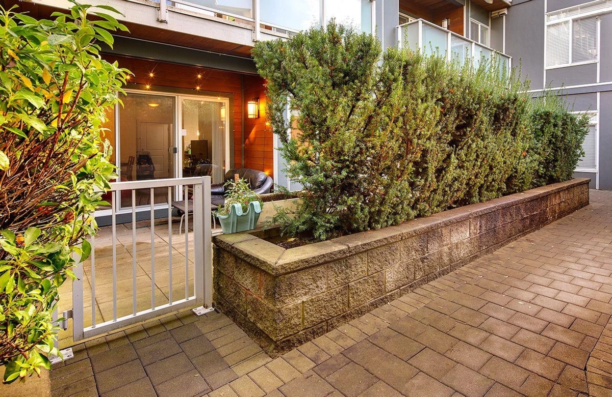 Basement Recreation Room Photo of 106 7377 14th Avenue, Burnaby, BC