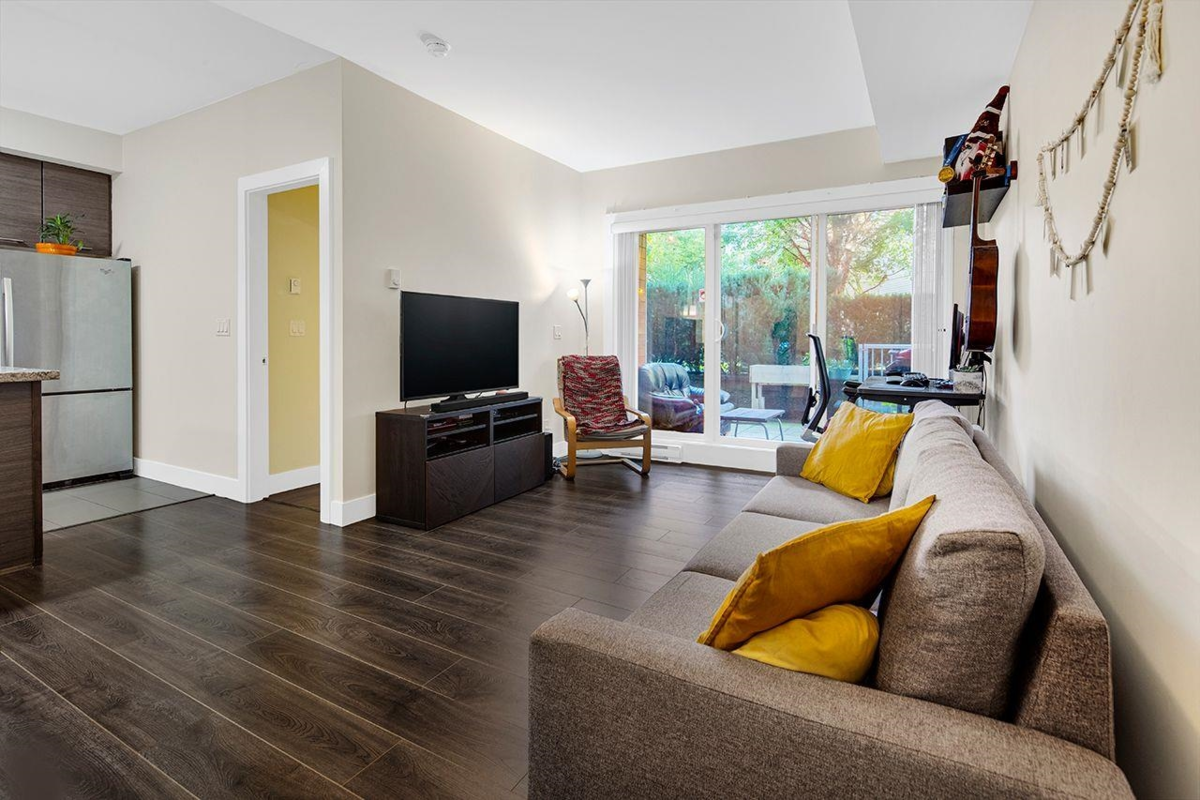 Kitchen Island Photo of 106 7377 14th Avenue, Burnaby, BC