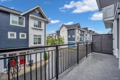 Guest Bathroom Photo of 122 20180 84 Avenue, Langley, BC