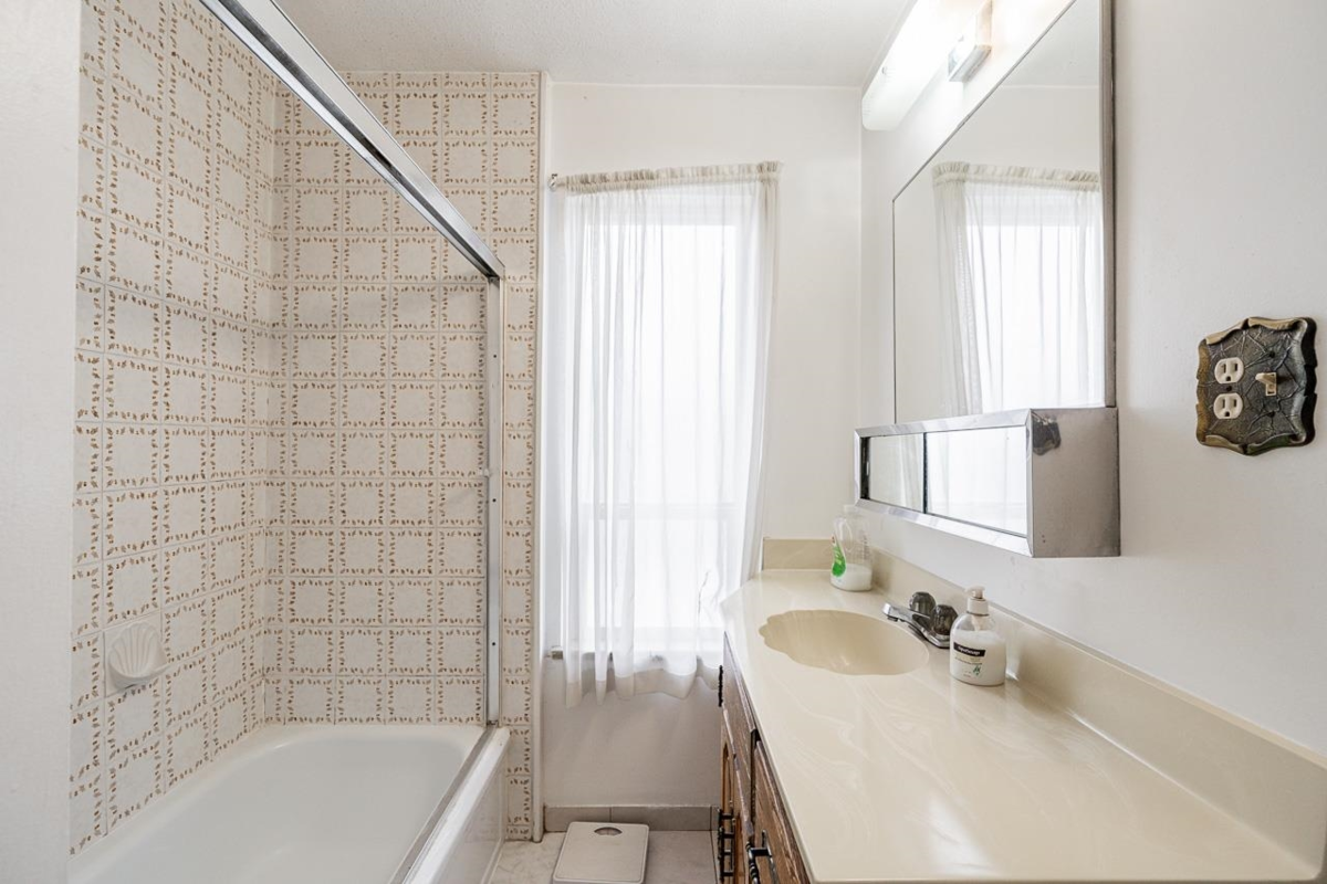 Bedroom 3 Photo of 2604 E 19th Avenue, Vancouver, BC