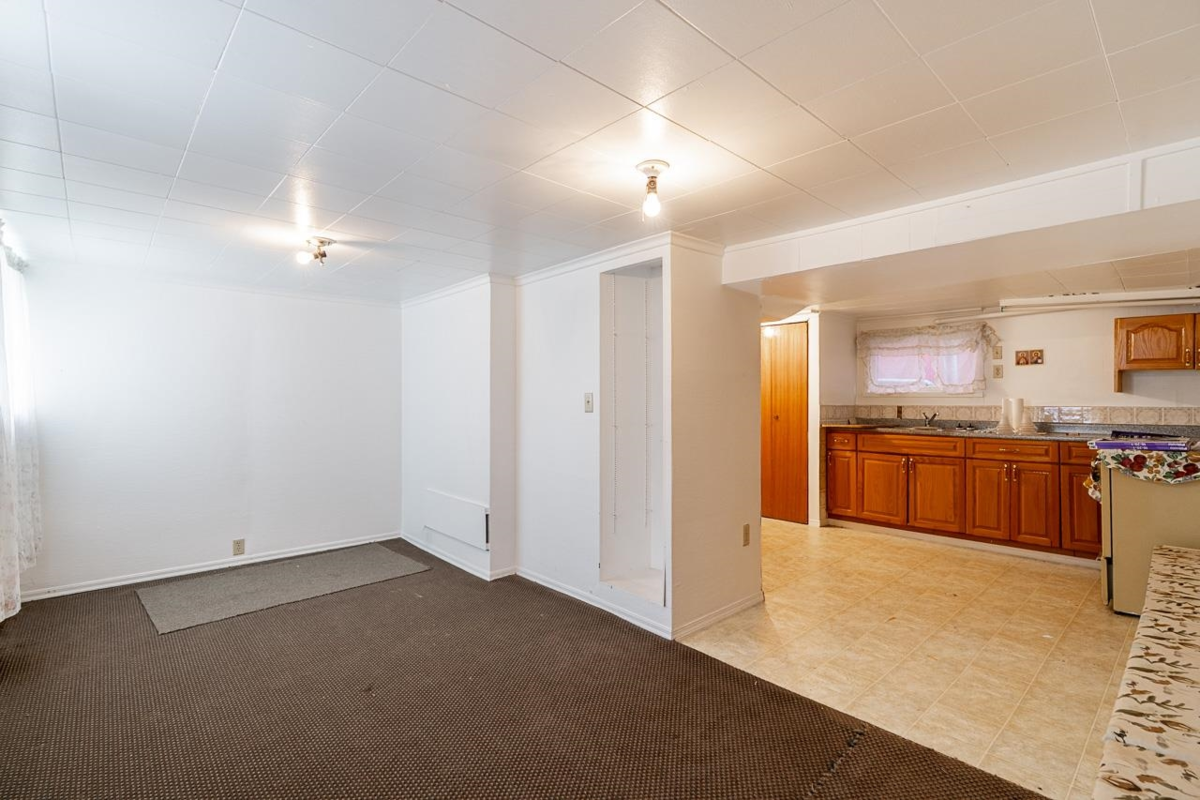 Garage Interior Photo of 2604 E 19th Avenue, Vancouver, BC