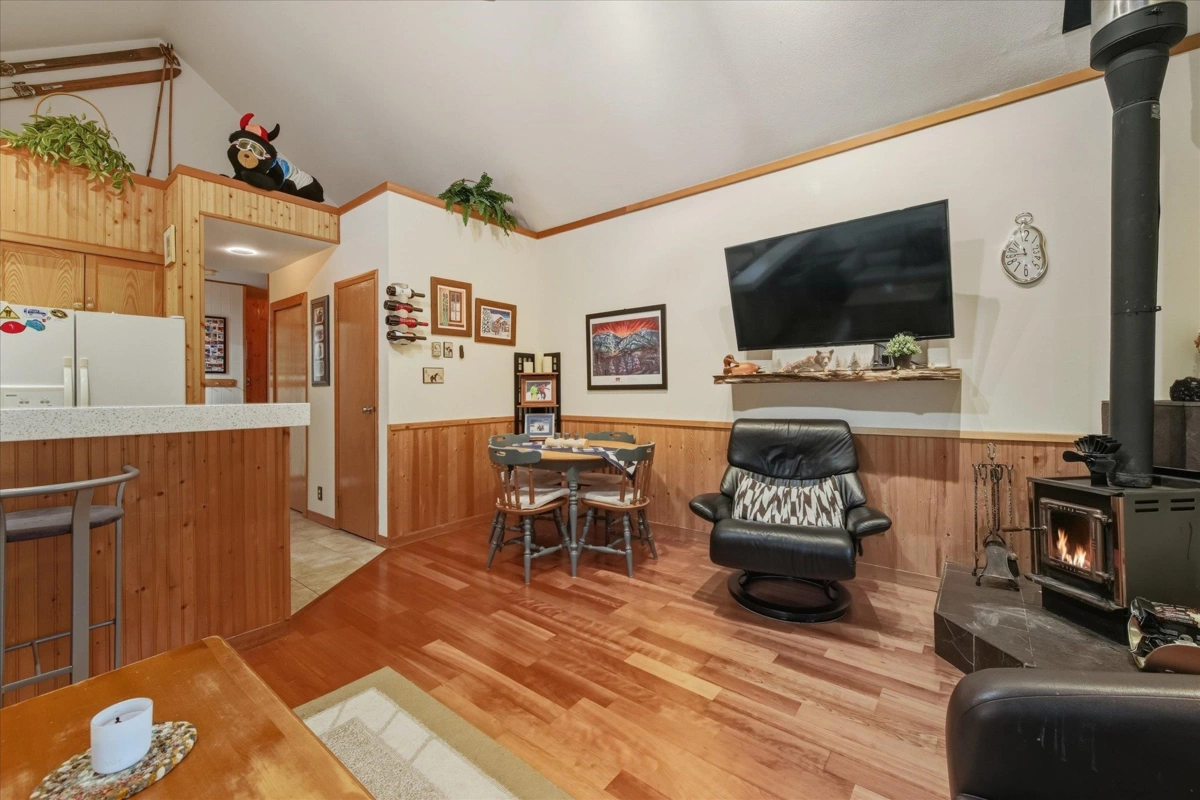 Dining Area Photo of 202 3050 Hillcrest Drive, Whistler, BC