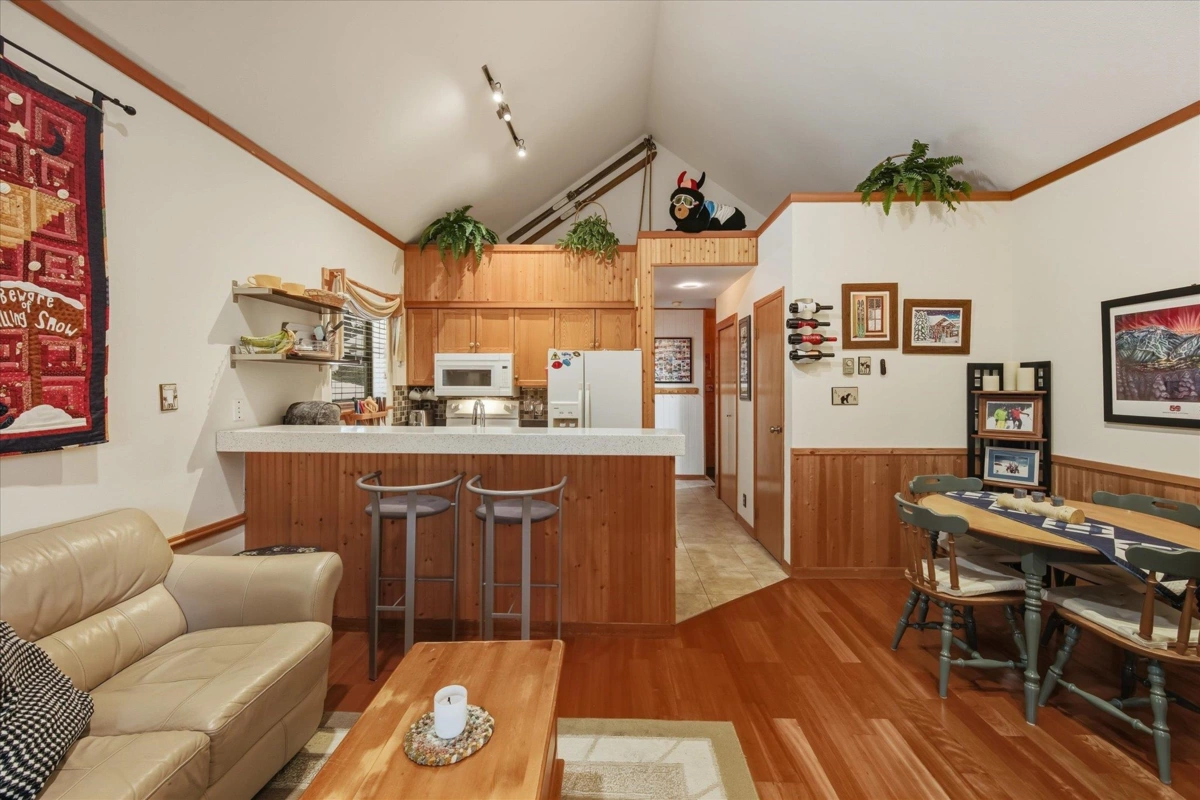 Kitchen Photo of 202 3050 Hillcrest Drive, Whistler, BC