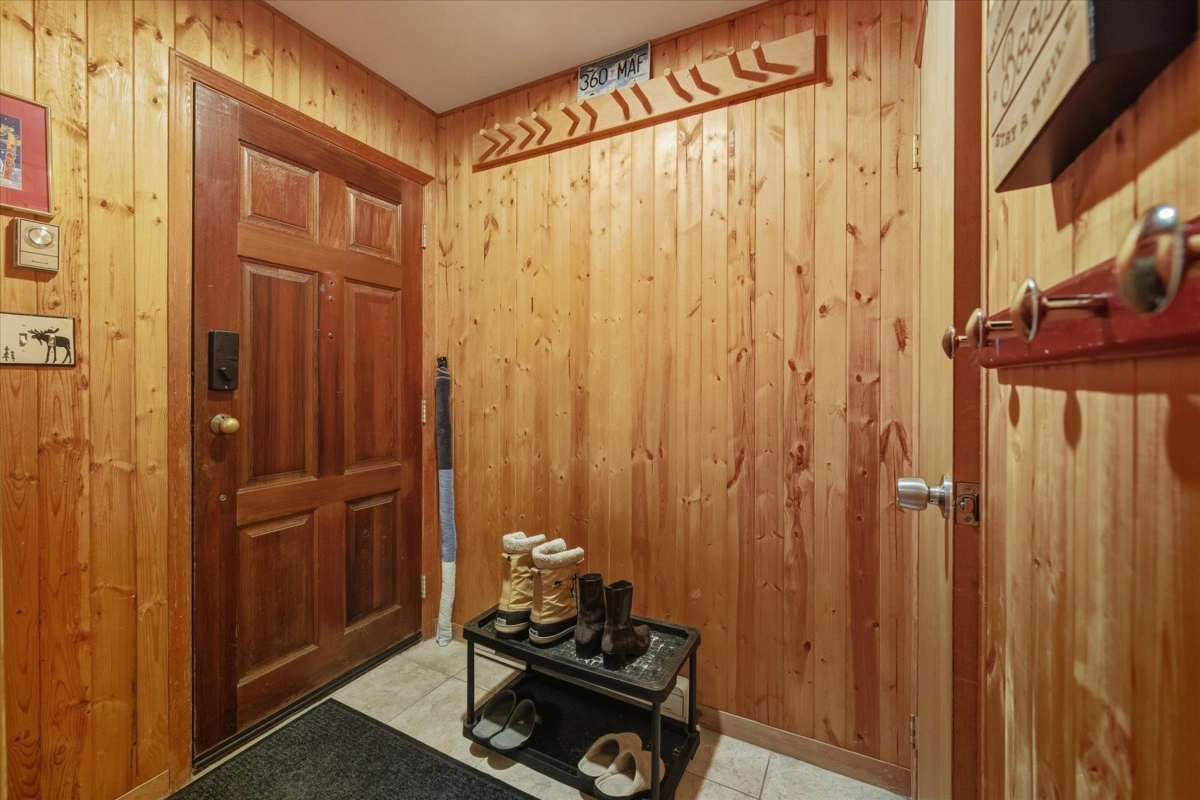 Office / Den Photo of 202 3050 Hillcrest Drive, Whistler, BC