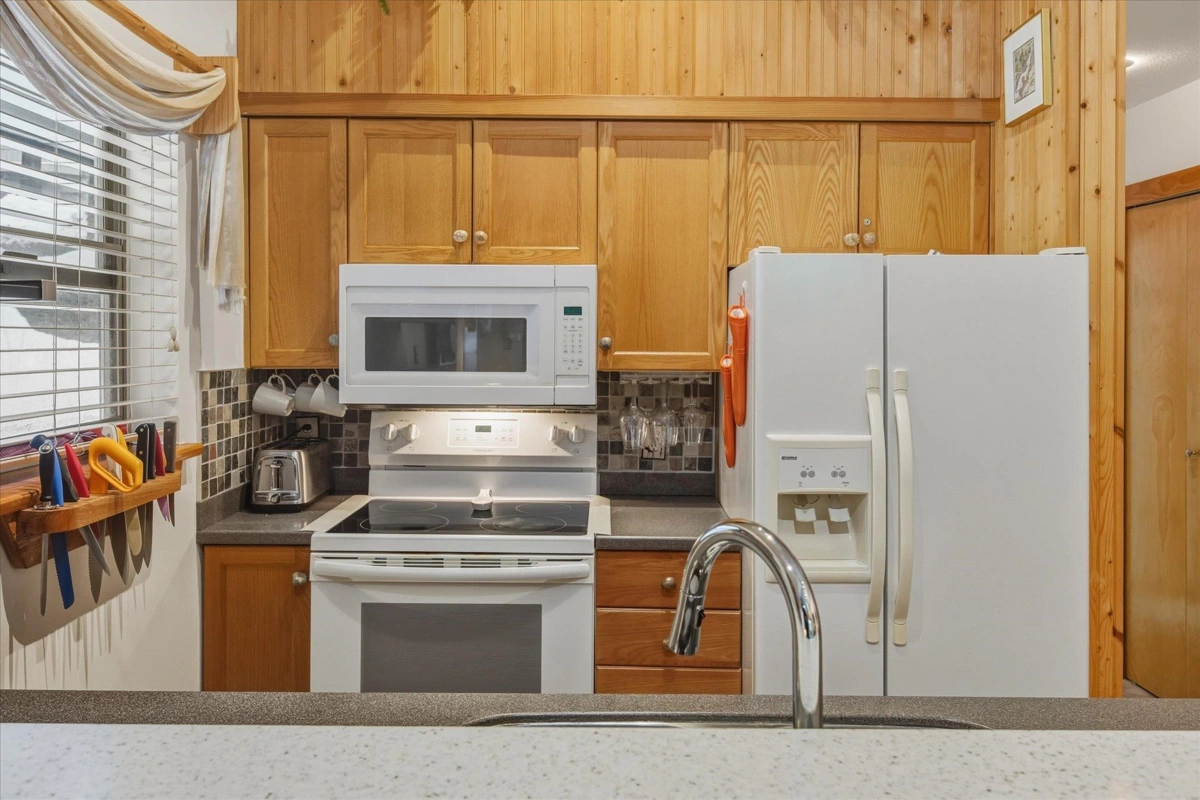 Primary Bathroom Photo of 202 3050 Hillcrest Drive, Whistler, BC