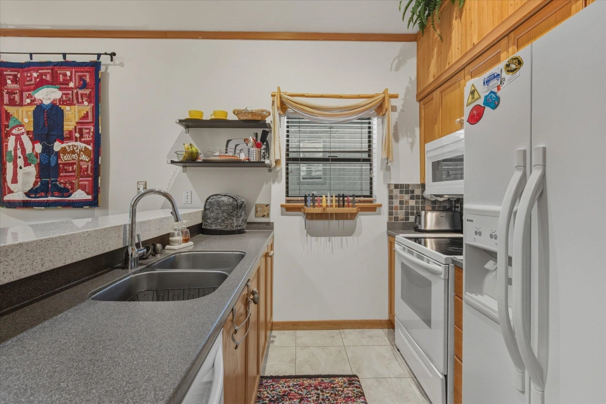 Primary Bedroom Photo of 202 3050 Hillcrest Drive, Whistler, BC