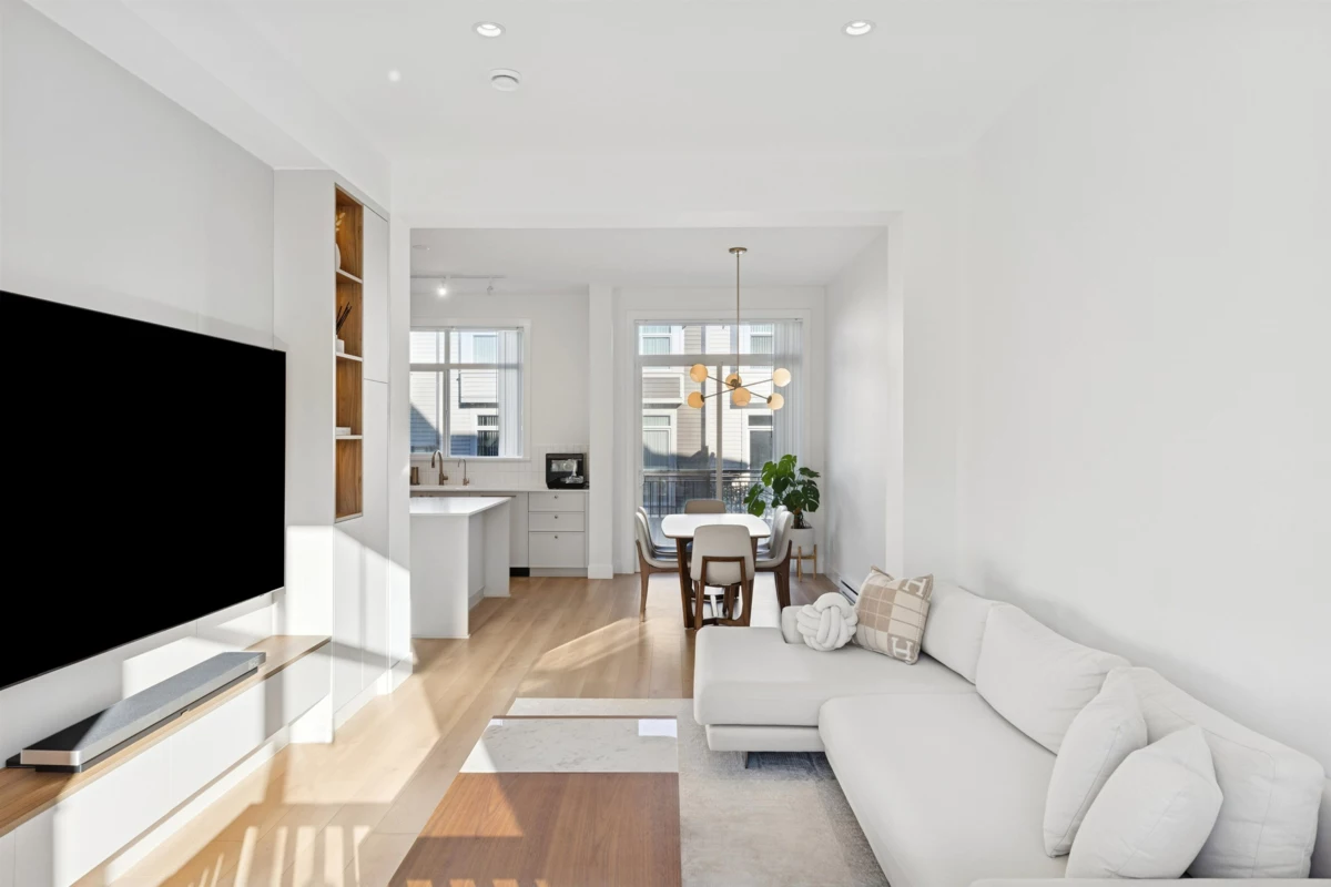 Family Room Photo of 3 14151 58a Avenue, Surrey, BC