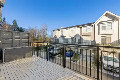 Hallway Photo of 3 14151 58a Avenue, Surrey, BC