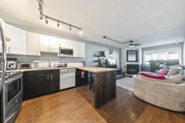 301 1209 Howie Avenue, Coquitlam, BC