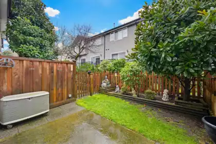 55 8737 161 Street, Surrey, BC, Surrey — Townhouse for sale