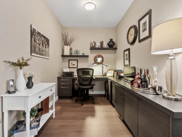 Entry Foyer Photo of 412 15360 20th Avenue, Surrey, BC