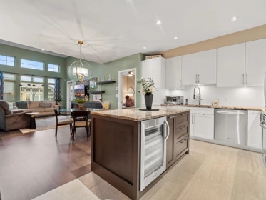 Family Room Photo of 412 15360 20th Avenue, Surrey, BC