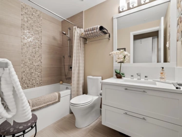 Hallway Photo of 412 15360 20th Avenue, Surrey, BC