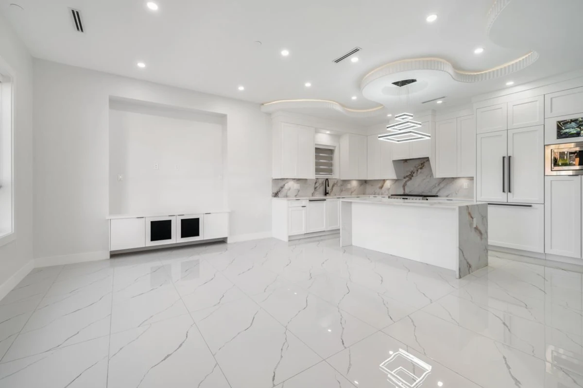 Dining Area Photo of 1330 E 64th Avenue, Vancouver, BC