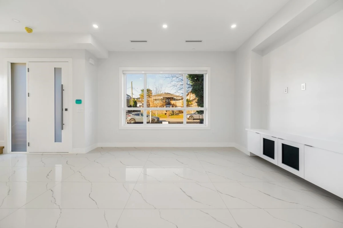 Family Room Photo of 1330 E 64th Avenue, Vancouver, BC