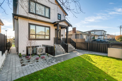 Staircase Photo of 1330 E 64th Avenue, Vancouver, BC