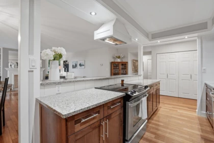 Kitchen Photo of 304 1350 View Crescent, Delta, BC