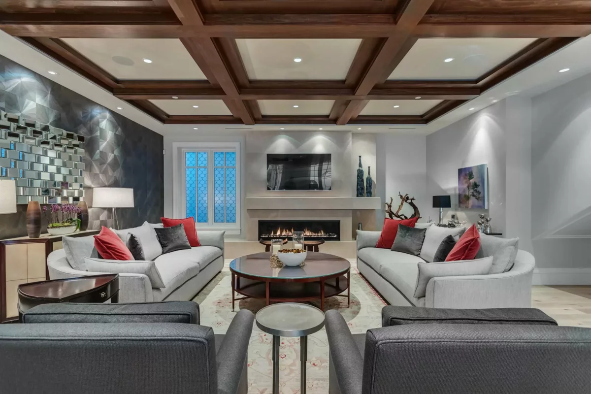 Walk-In Closet Photo of 1126 Wolfe Avenue, Vancouver, BC