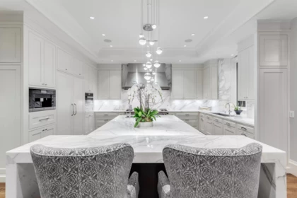 Kitchen Island Photo of 1126 Wolfe Avenue, Vancouver, BC