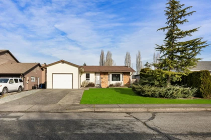 20925 51b Avenue, Langley, BC, Langley — Single Family Residence for sale