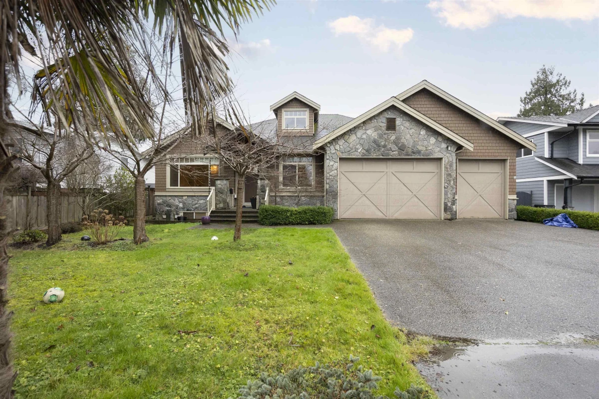 Exterior Front Photo of 963 51a Street, Tsawwassen, BC