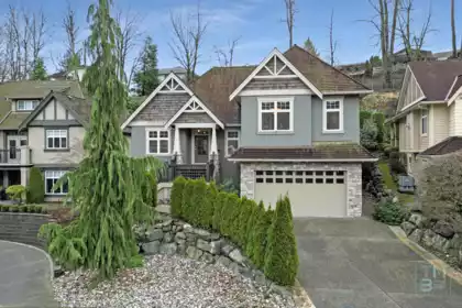 35778 Marshall Road, Abbotsford, BC, Abbotsford East — 5 bed single family residence for sale