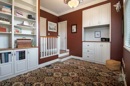 Hallway Photo of 35778 Marshall Road, Abbotsford, BC