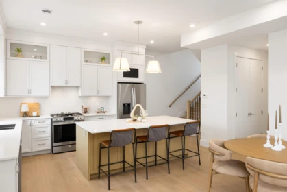 Kitchen Photo of 101 1810 165a Street, Surrey, BC