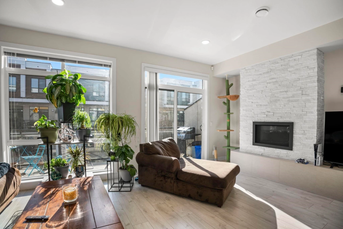 Bedroom 2 Photo of 131 46150 Thomas Road, Chilliwack, BC