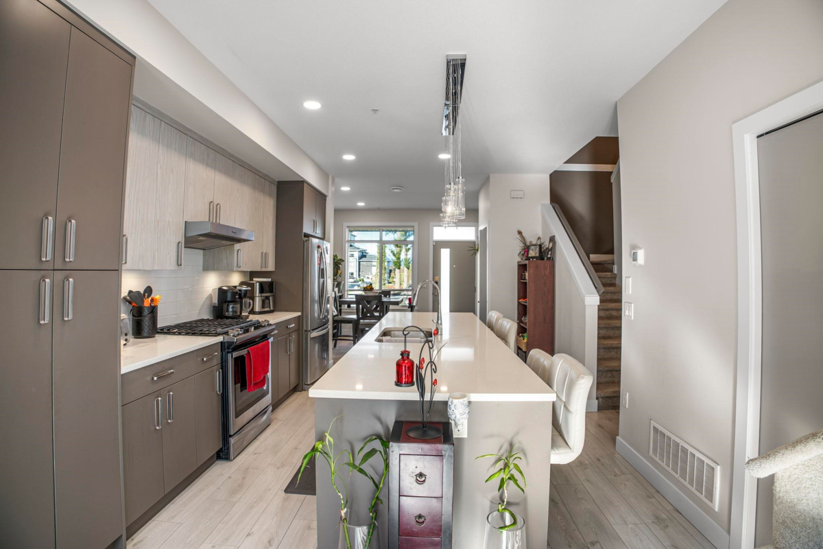 Breakfast Nook Photo of 131 46150 Thomas Road, Chilliwack, BC