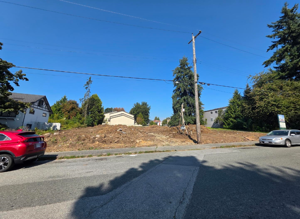 Family Room Photo of 7447 - 7453 14th Avenue, Burnaby, BC