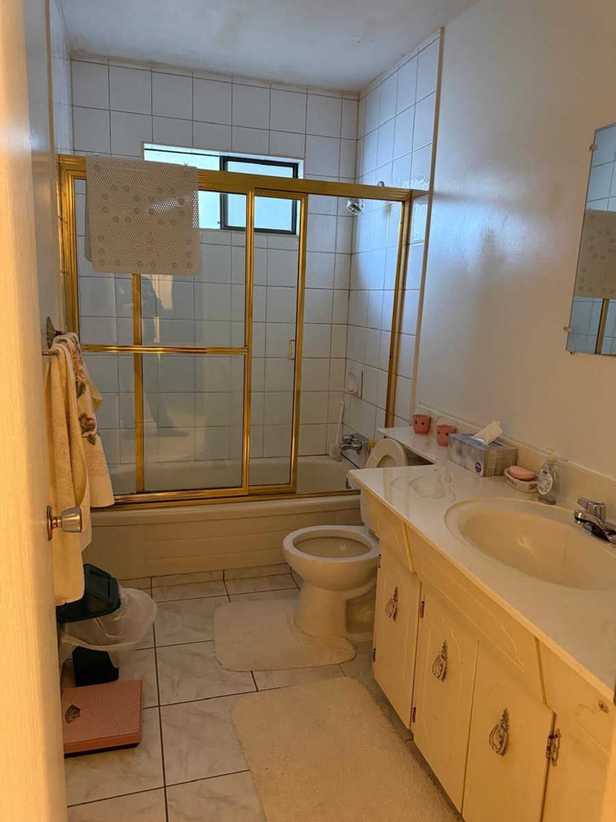 Basement Recreation Room Photo of 6738 128b Street, Surrey, BC