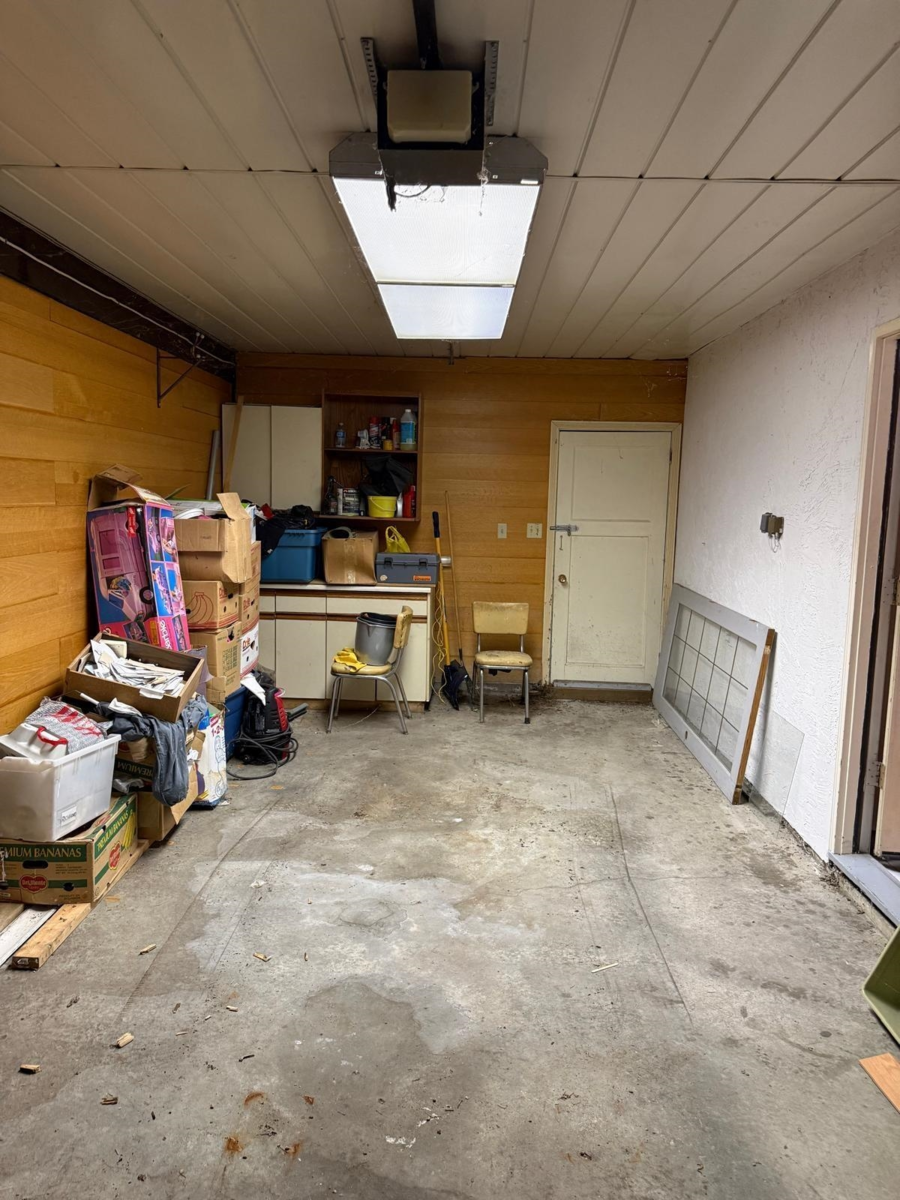 Garage Interior Photo of 6738 128b Street, Surrey, BC