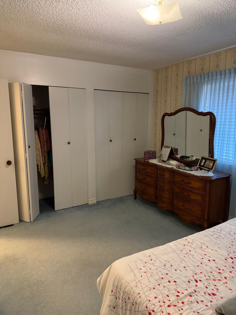 Hallway Photo of 6738 128b Street, Surrey, BC