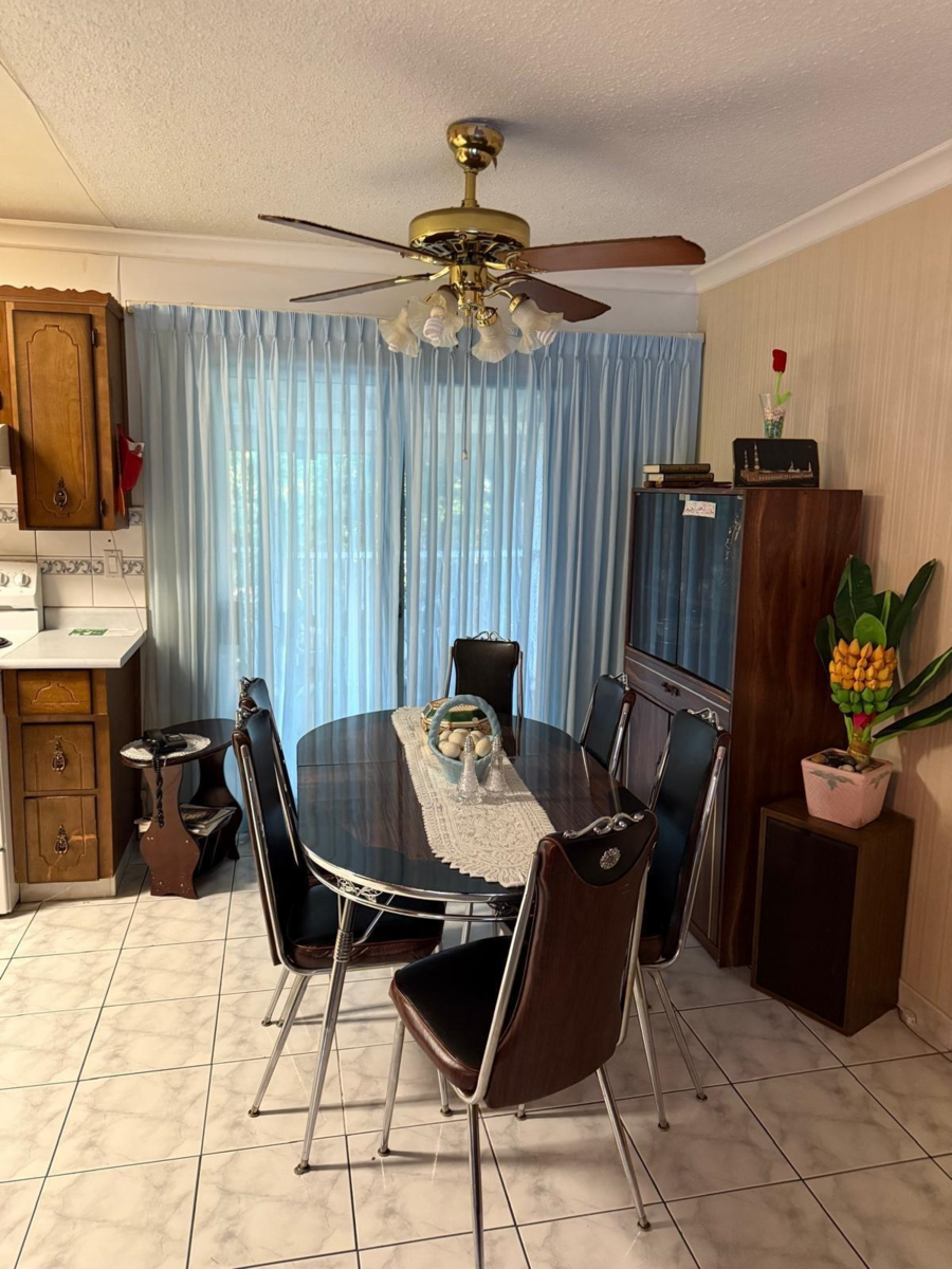 Primary Bathroom Photo of 6738 128b Street, Surrey, BC