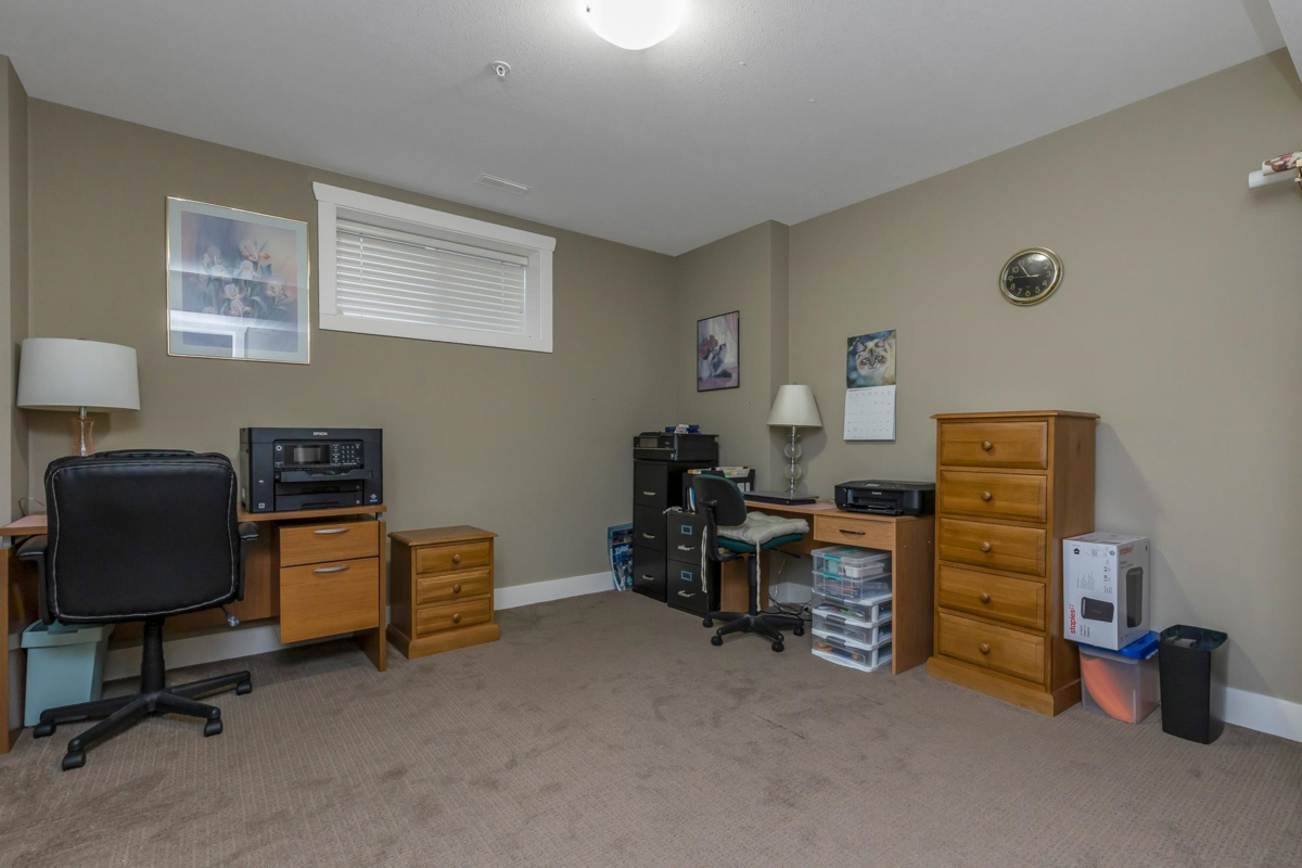 Front Yard Photo of 16 5469 Chinook Street, Chilliwack, BC