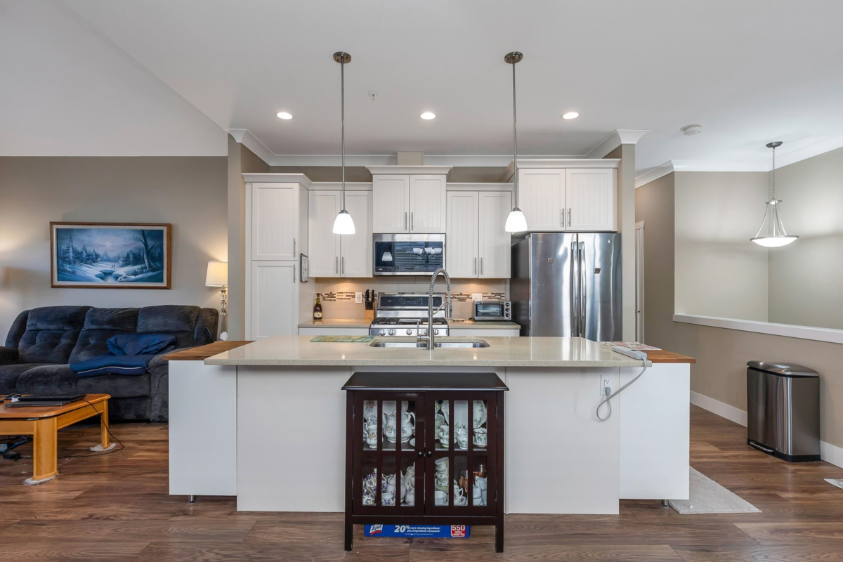 Primary Bathroom Photo of 16 5469 Chinook Street, Chilliwack, BC