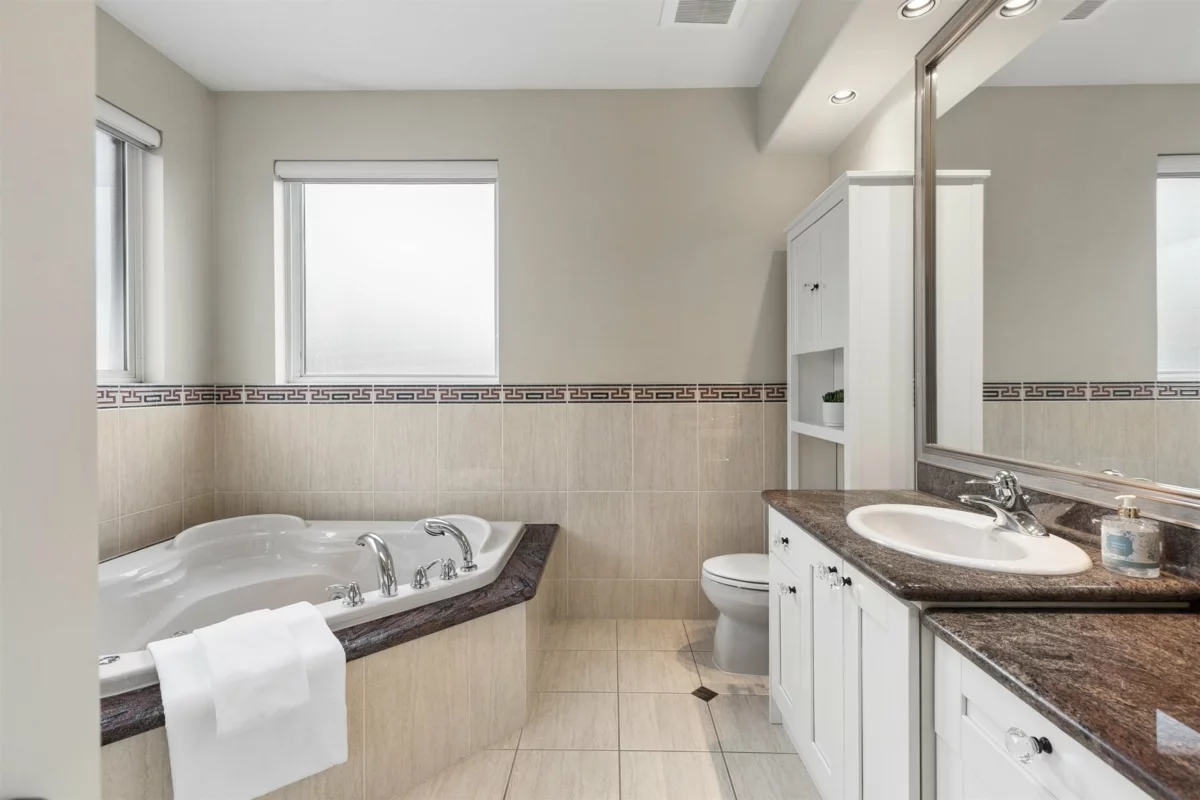 Entry Foyer Photo of 7371 Manning Court, Richmond, BC