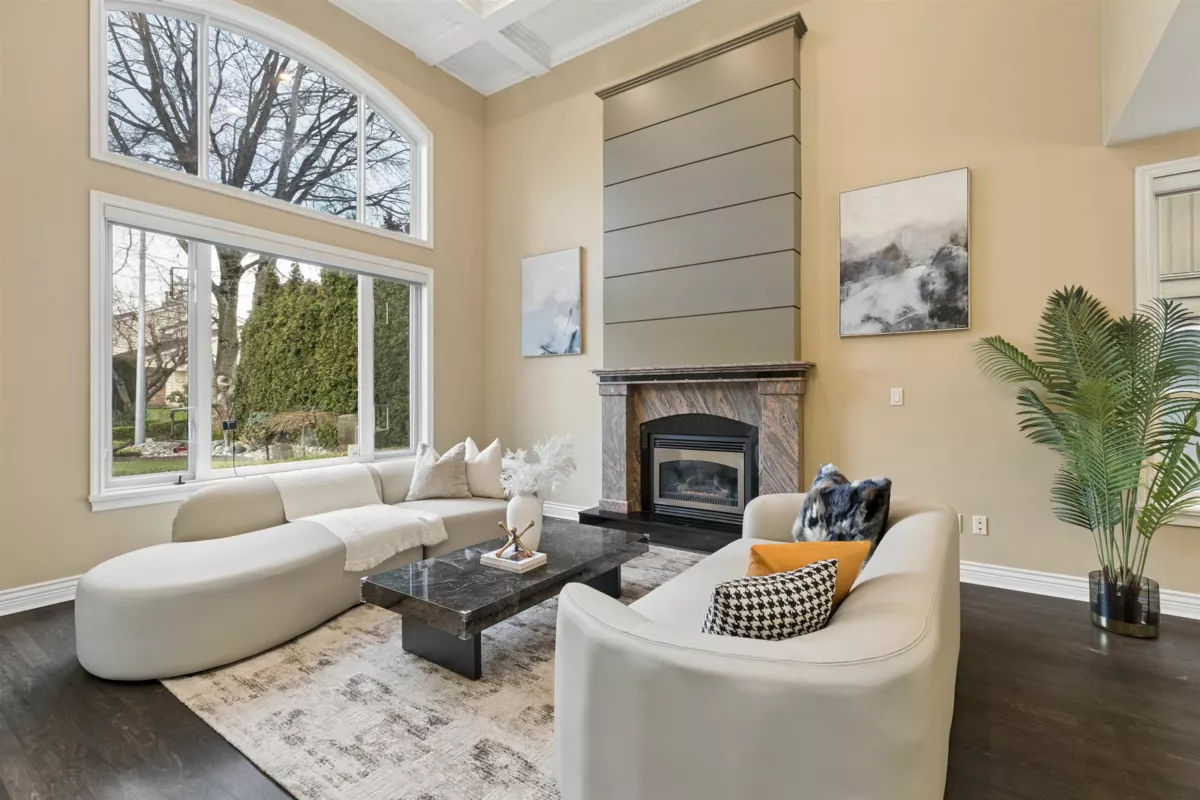 Kitchen Island Photo of 7371 Manning Court, Richmond, BC