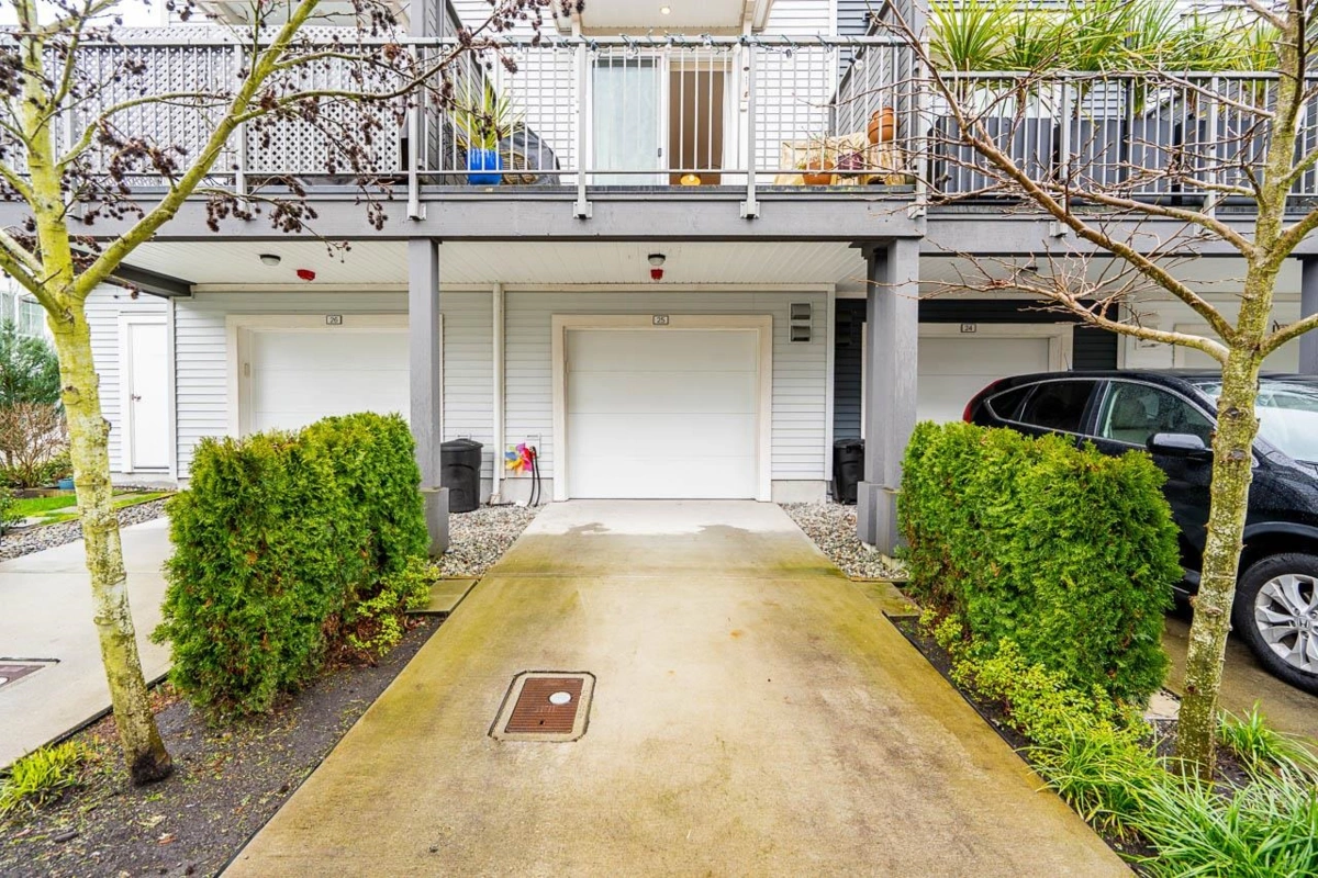 Front Yard Photo of 25 4716 Orca Way, Tsawwassen, BC