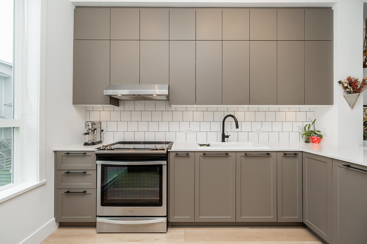 Walk-In Closet Photo of 25 4716 Orca Way, Tsawwassen, BC