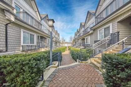 17 5655 Chaffey Avenue, Burnaby, BC, Burnaby — Townhouse for sale