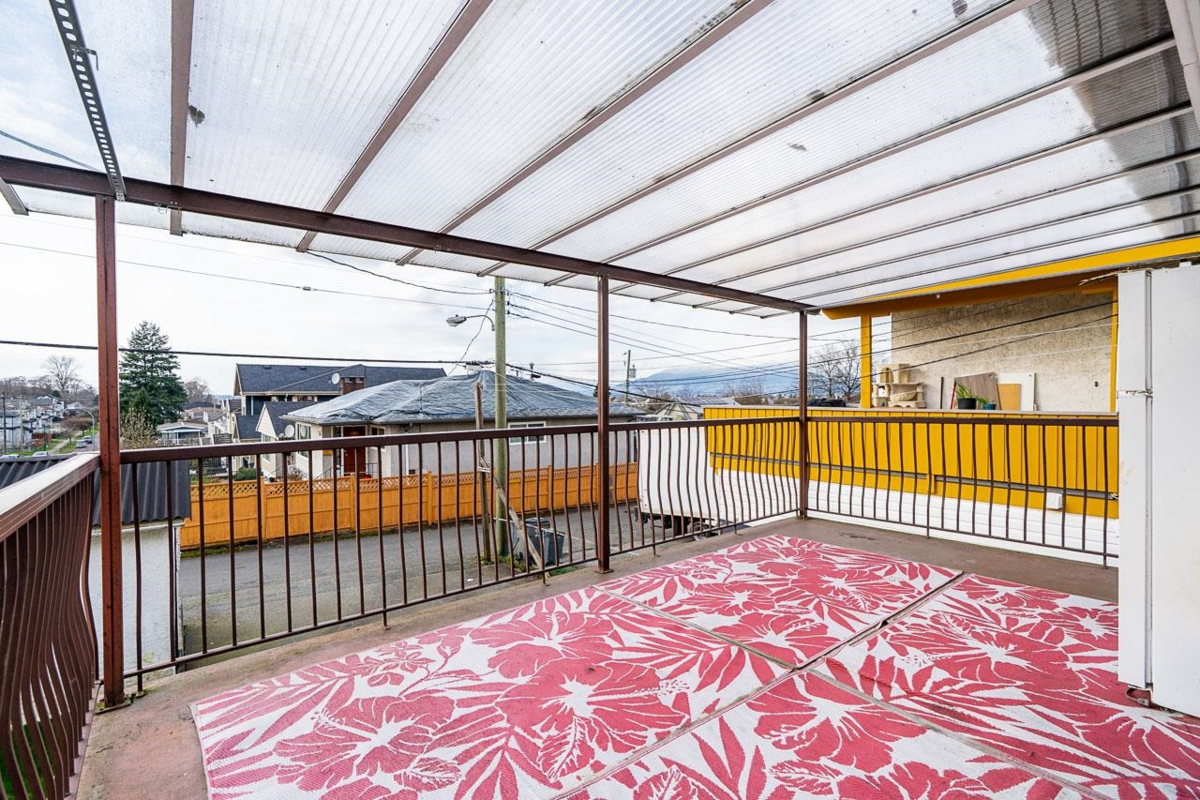 Breakfast Nook Photo of 3895 Windermere Street, Vancouver, BC