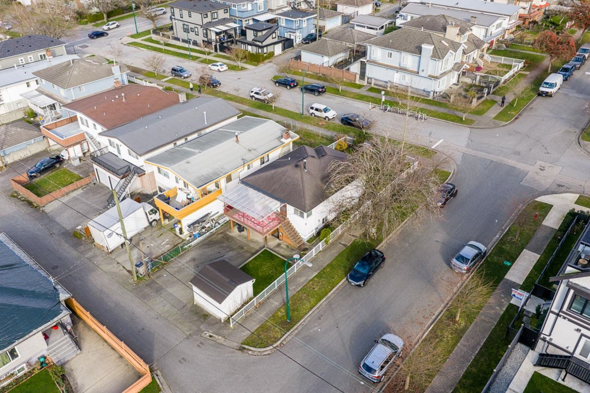 Swimming Pool Photo of 3895 Windermere Street, Vancouver, BC