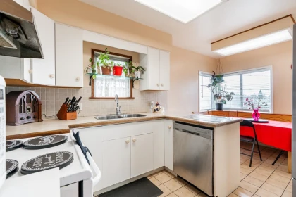 Kitchen Island Photo of 3895 Windermere Street, Vancouver, BC