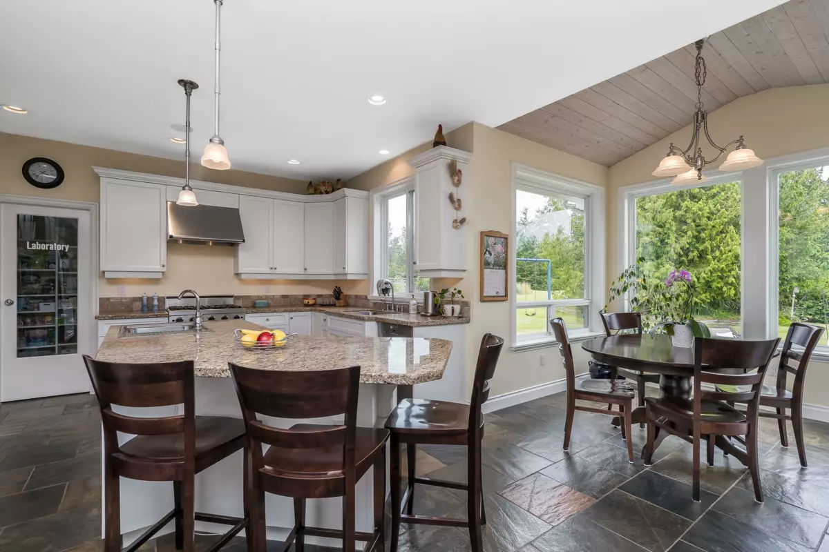 Kitchen Island Photo of 1192 212 Street, Langley, BC