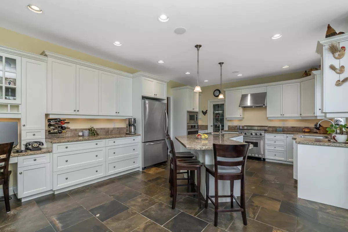 Laundry Room Photo of 1192 212 Street, Langley, BC