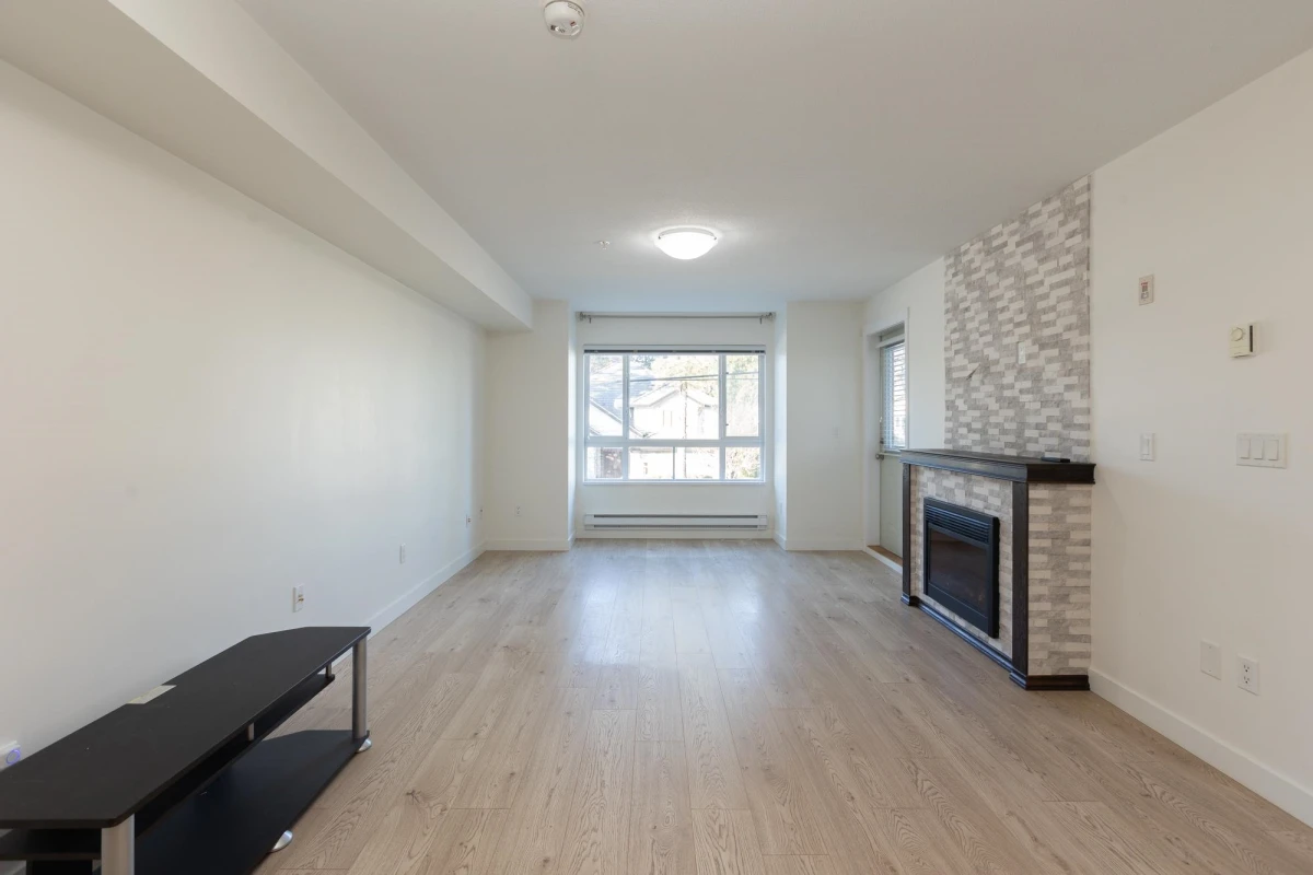 Bedroom 4 Photo of 202 14960 102a Avenue, Surrey, BC
